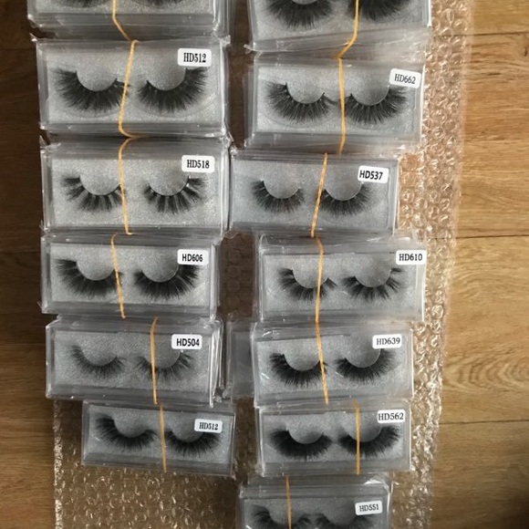 3d Faux Mink Winks (Lashes) - Picture 7 of 7